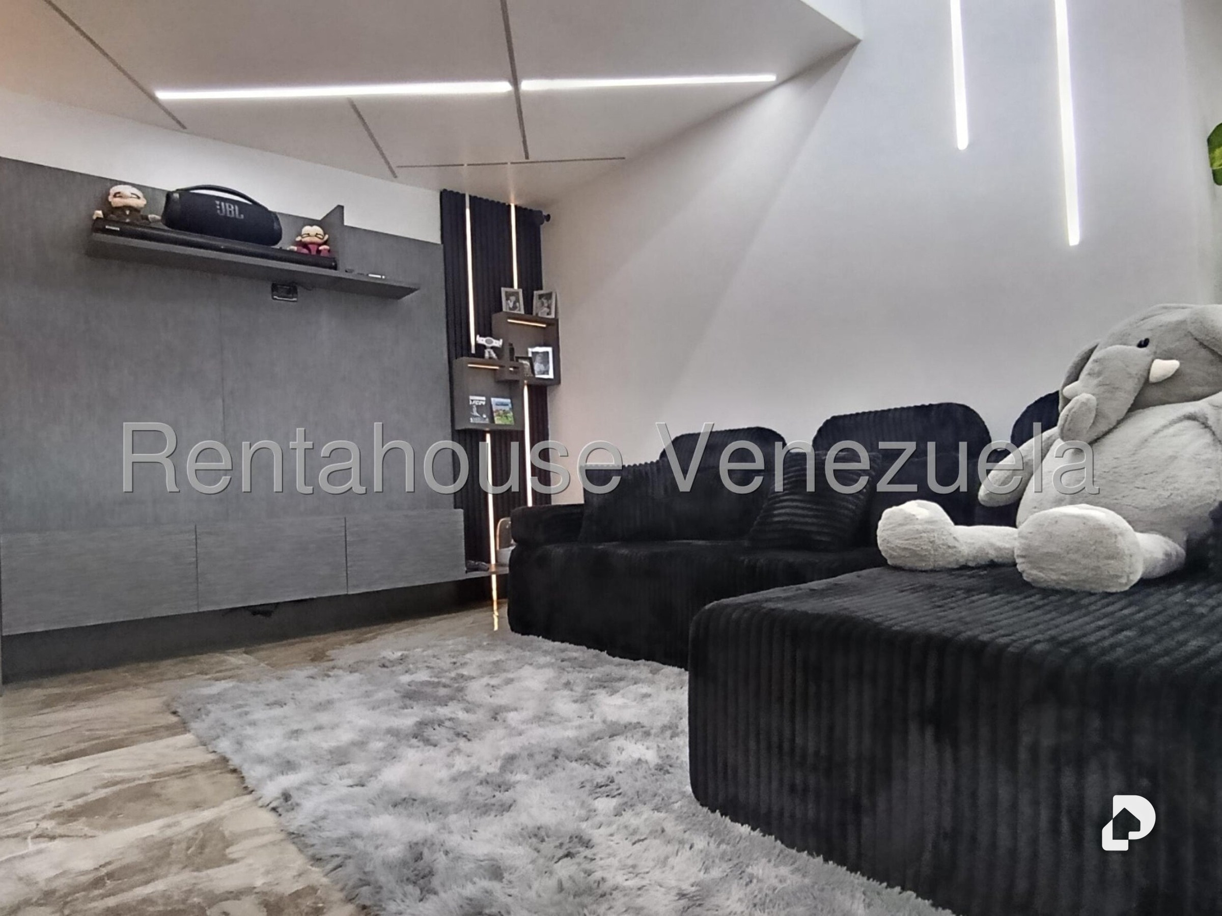 Apartamento en Urb. Miranda, Caracas – 11