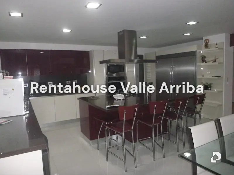 Casa en Oripoto, Caracas – 16