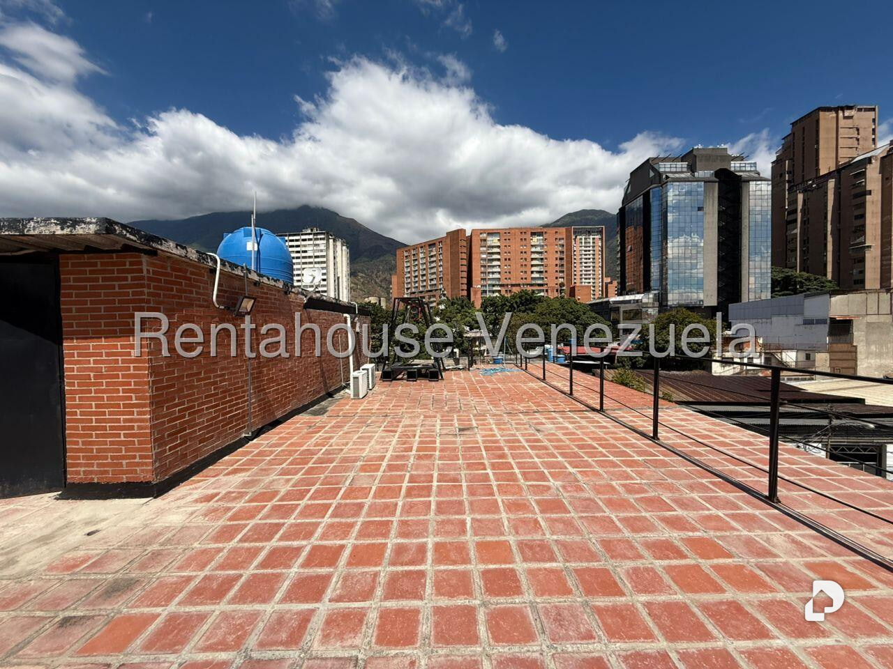 Galpón en Boleíta Sur, Caracas