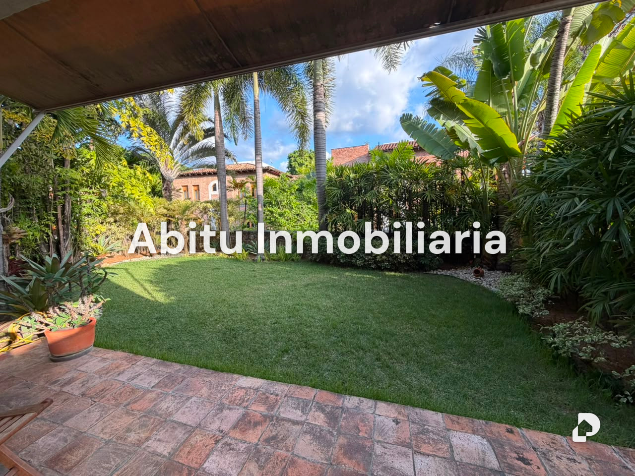 Casa en La Floresta, Caracas – 1