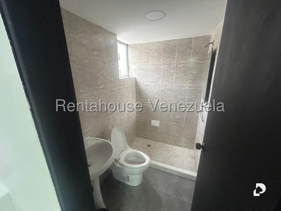 Local comercial en Las Mercedes, Caracas – 9