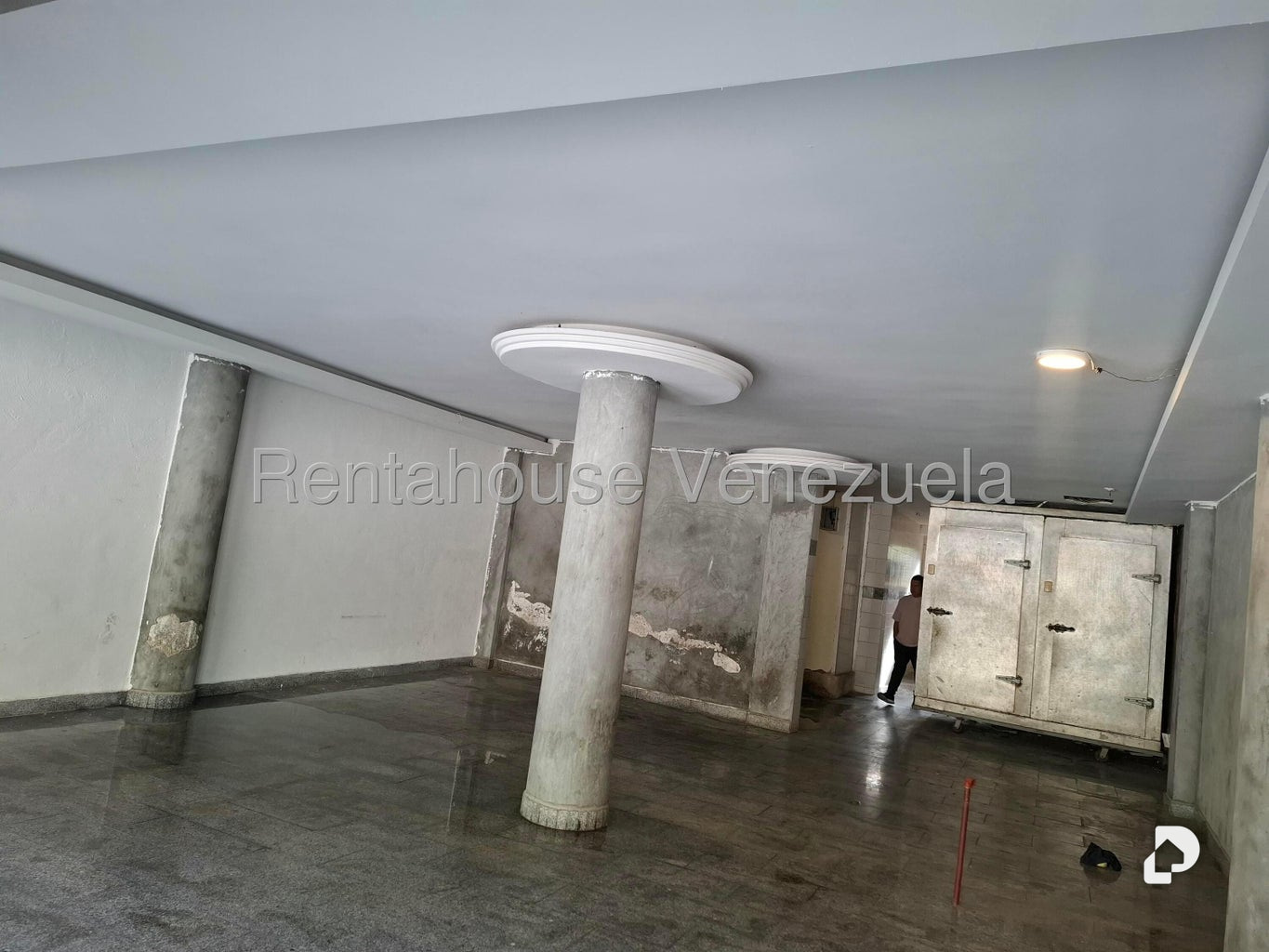 Local comercial en El Hatillo, Caracas – 12