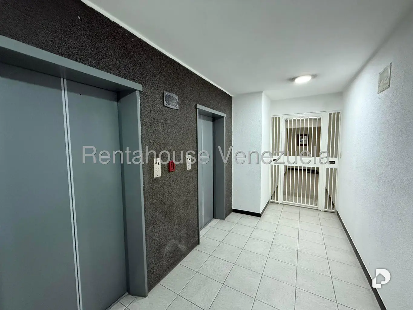 Apartamento en Santa Fe Norte, Caracas – 18