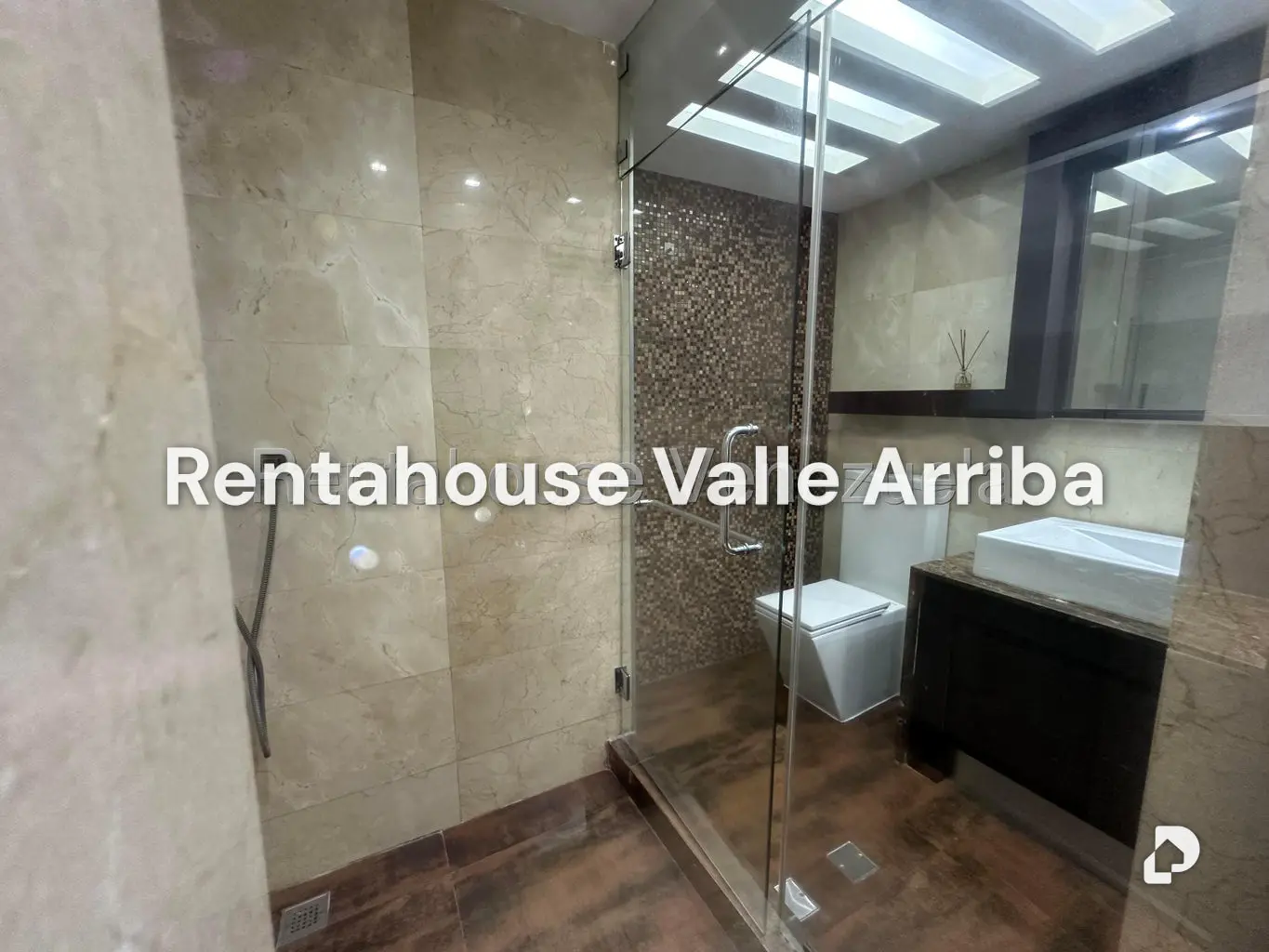 Apartamento en Las Mercedes, Caracas – 30
