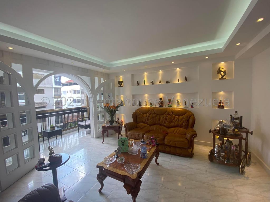 Apartamento en San Antonio de Los Altos - 1