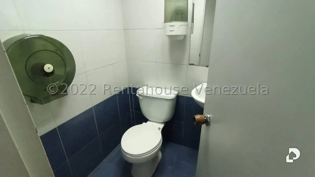 Local comercial en Santa Rosa de Lima, Caracas – 18