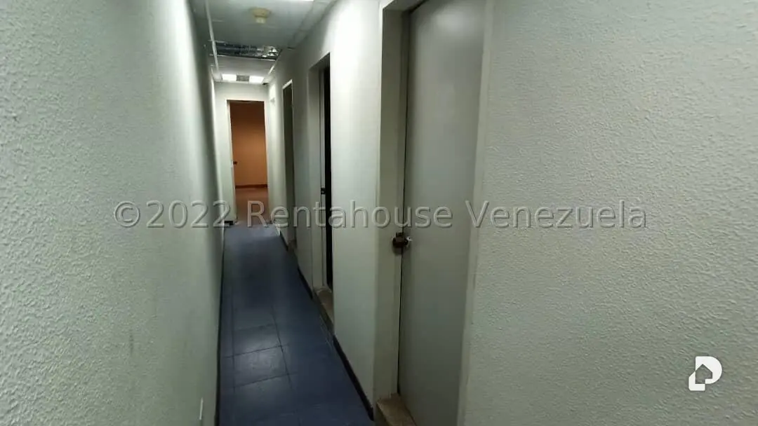 Local comercial en Santa Rosa de Lima, Caracas – 19