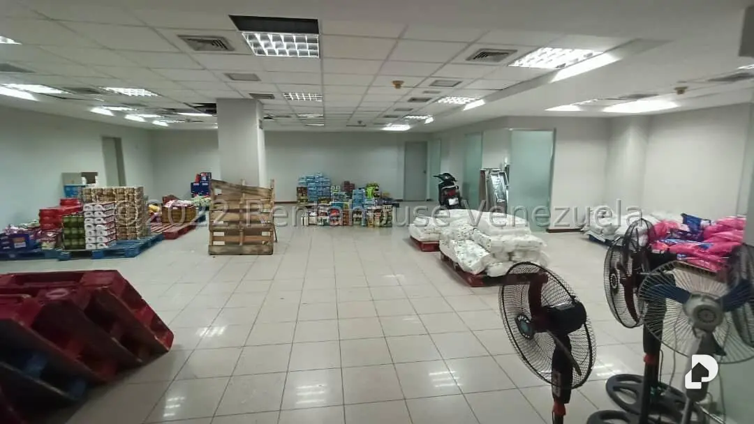 Local comercial en Santa Rosa de Lima, Caracas – 11