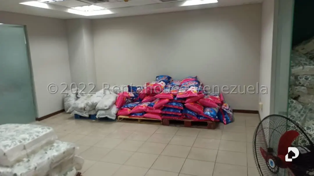 Local comercial en Santa Rosa de Lima, Caracas – 23