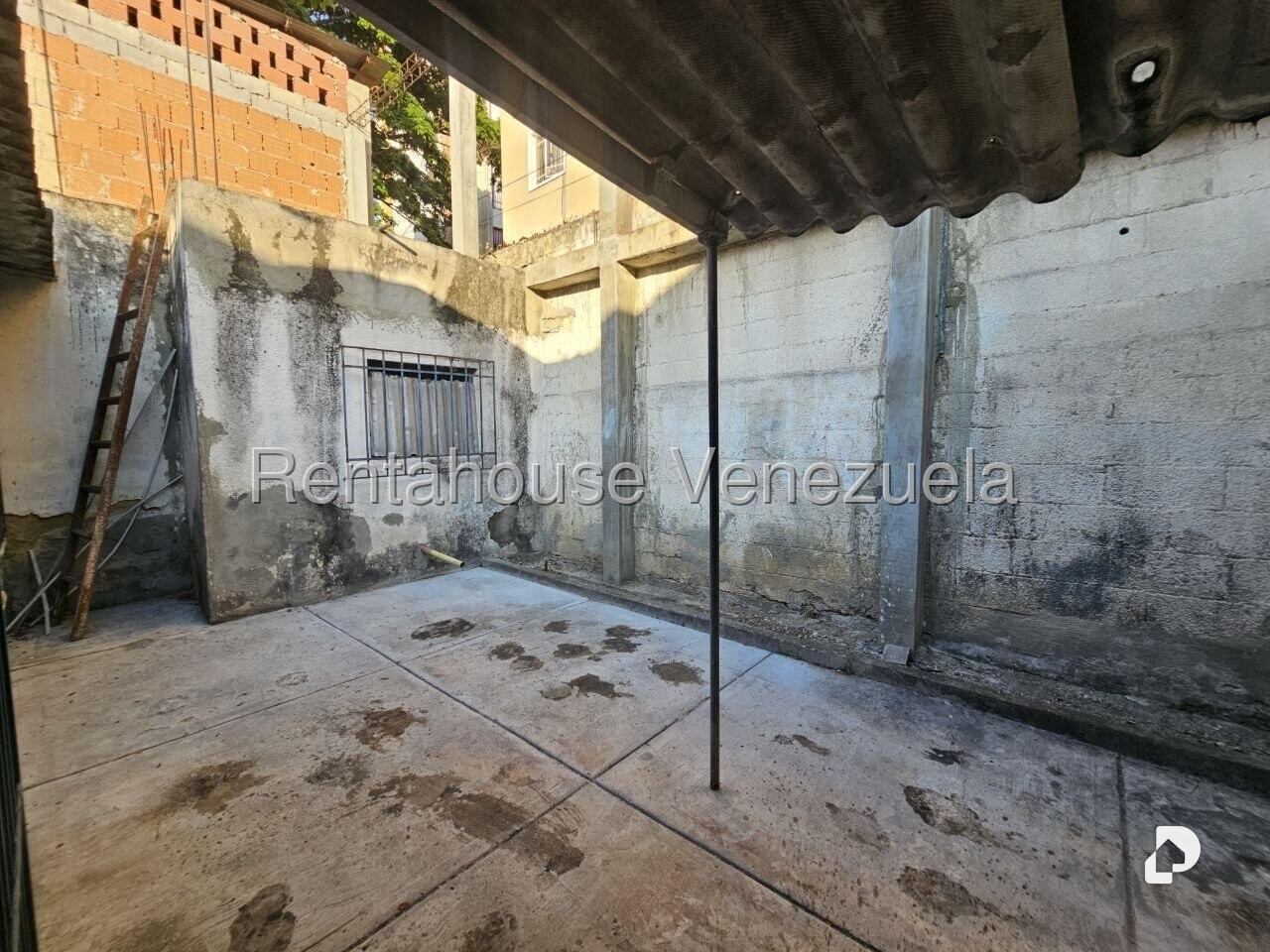 Casa en El Paraíso, Caracas – 10