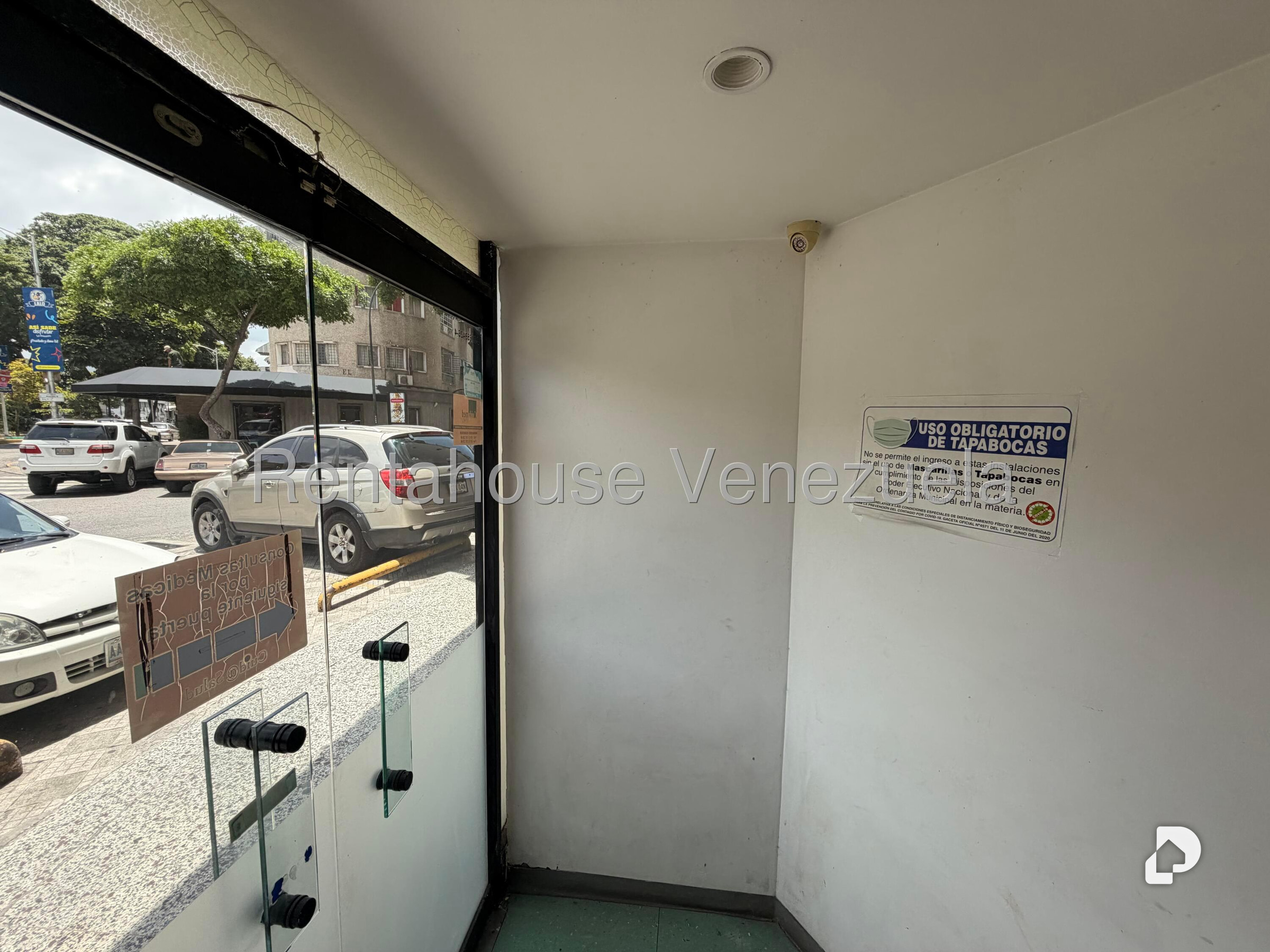 Local comercial en La Carlota, Caracas