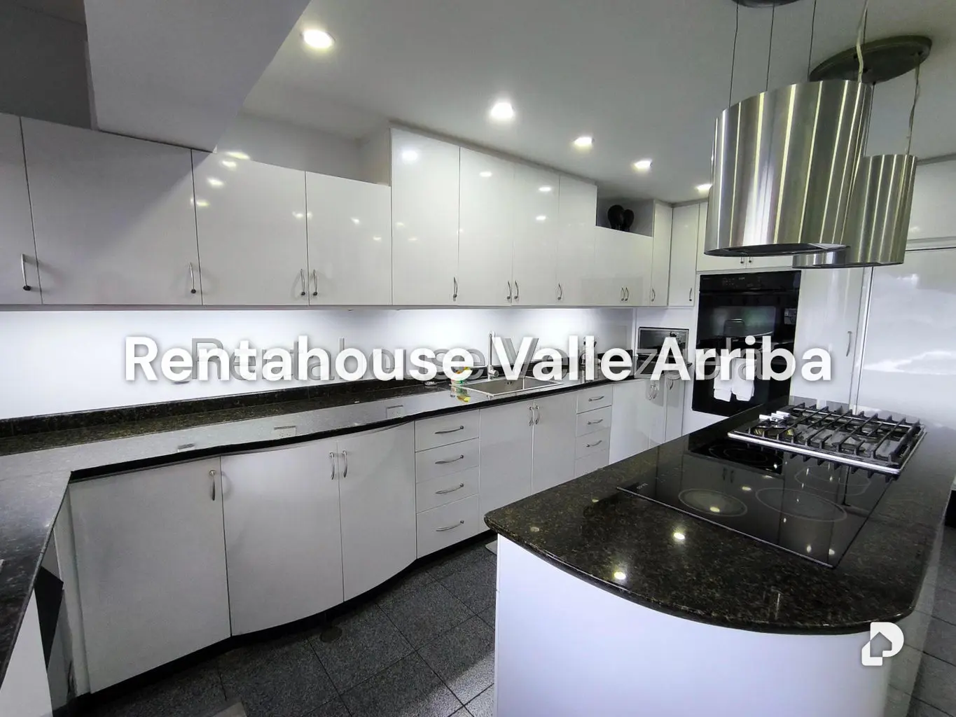 Apartamento en Santa Fe Norte, Caracas – 17