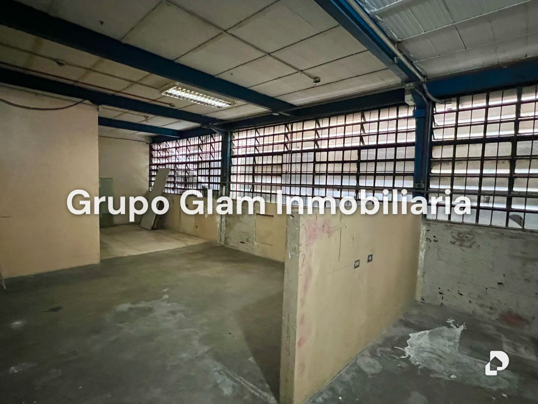 Galpón en Boleíta Sur, Caracas – 31