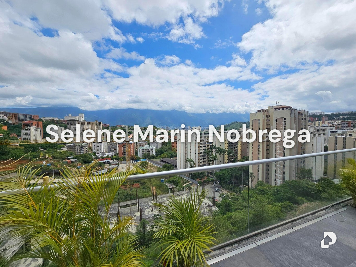 Apartamento en Santa Fe Sur, Caracas – 11