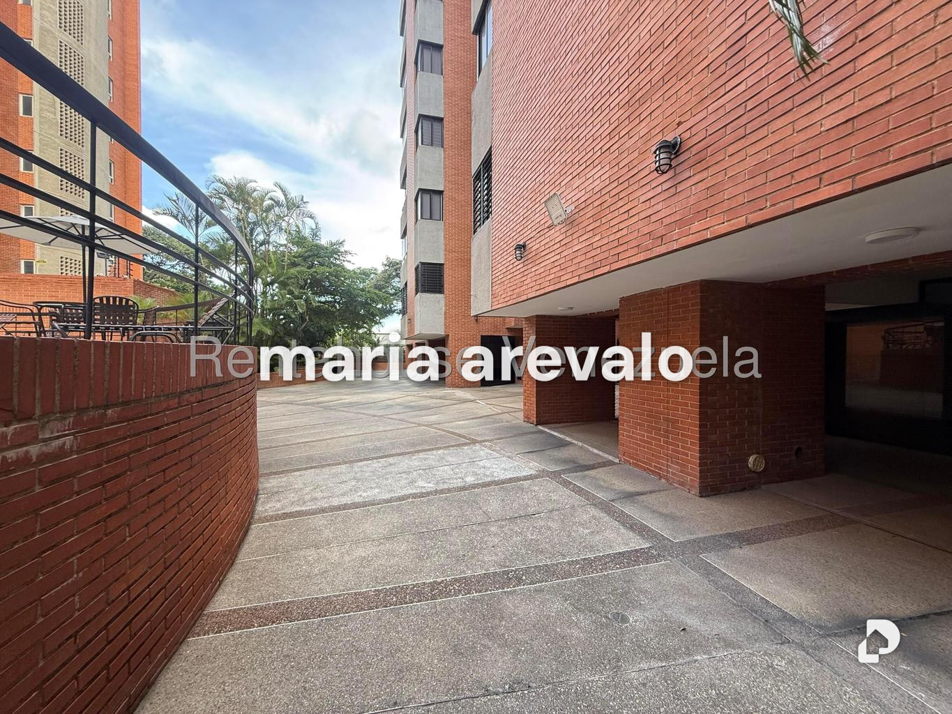 Apartamento en El Rosal, Caracas – 25