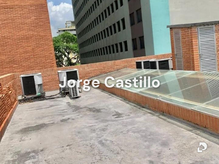 Edificio en Sabana Grande, Caracas – 10