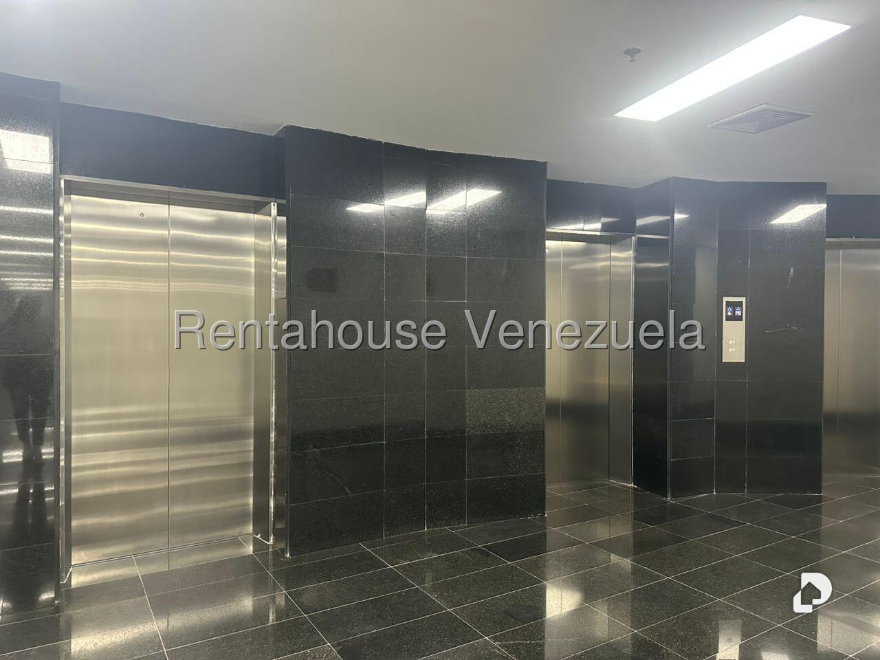 Oficina en Las Mercedes, Caracas