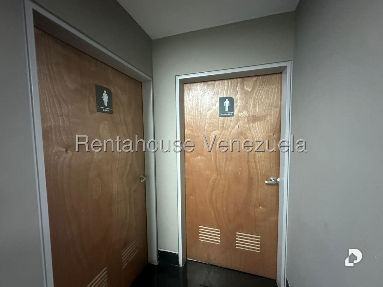 Oficina en Las Mercedes, Caracas