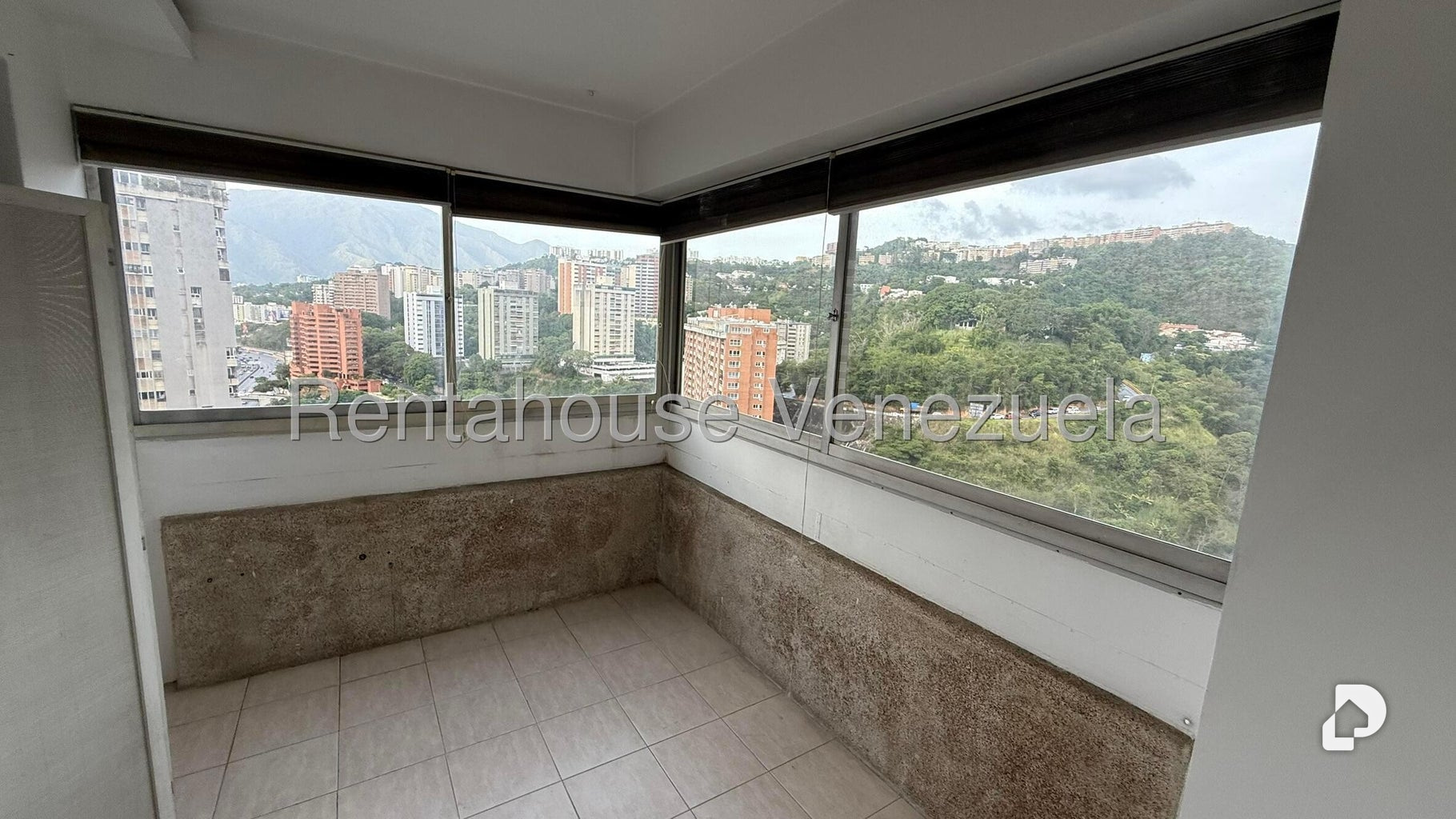 Apartamento en Santa Fe Sur, Caracas – 19