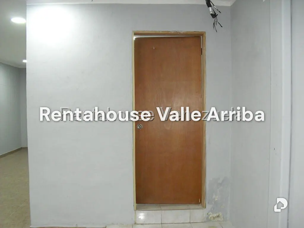 Local comercial en La Trinidad, Caracas – 3