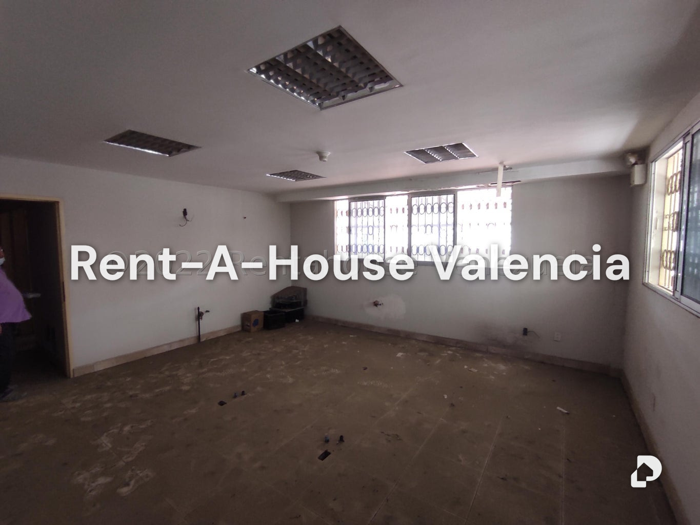 Commercial space in Parque Valencia, Valencia – 124