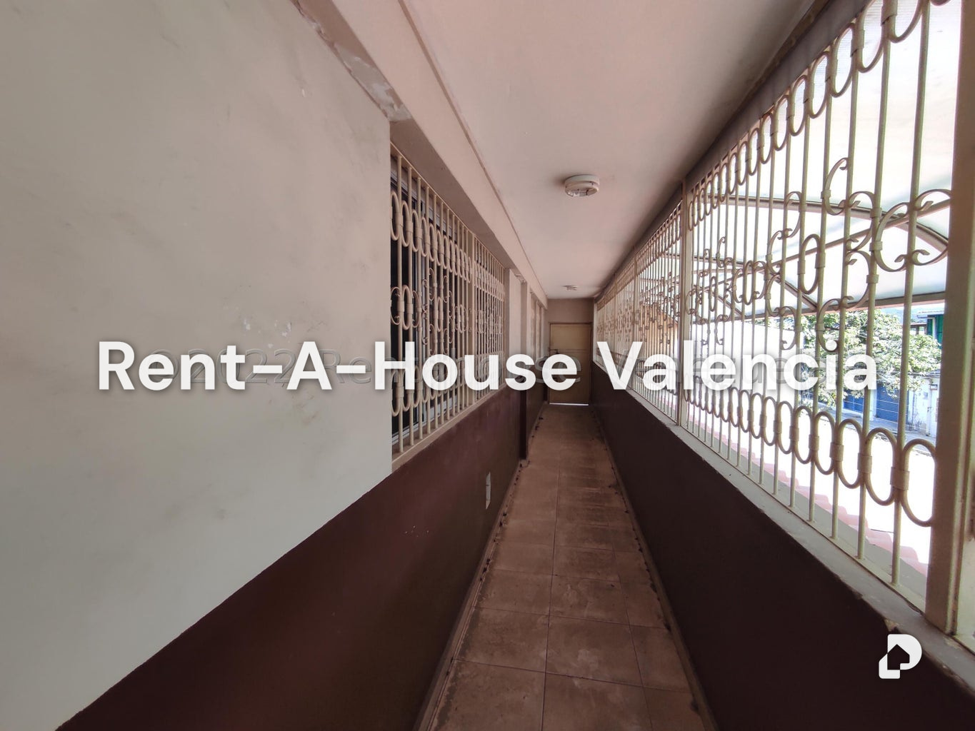 Commercial space in Parque Valencia, Valencia – 138