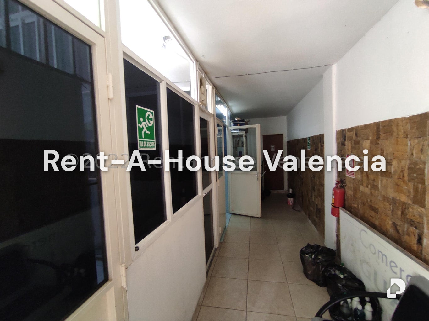 Commercial space in Parque Valencia, Valencia – 170