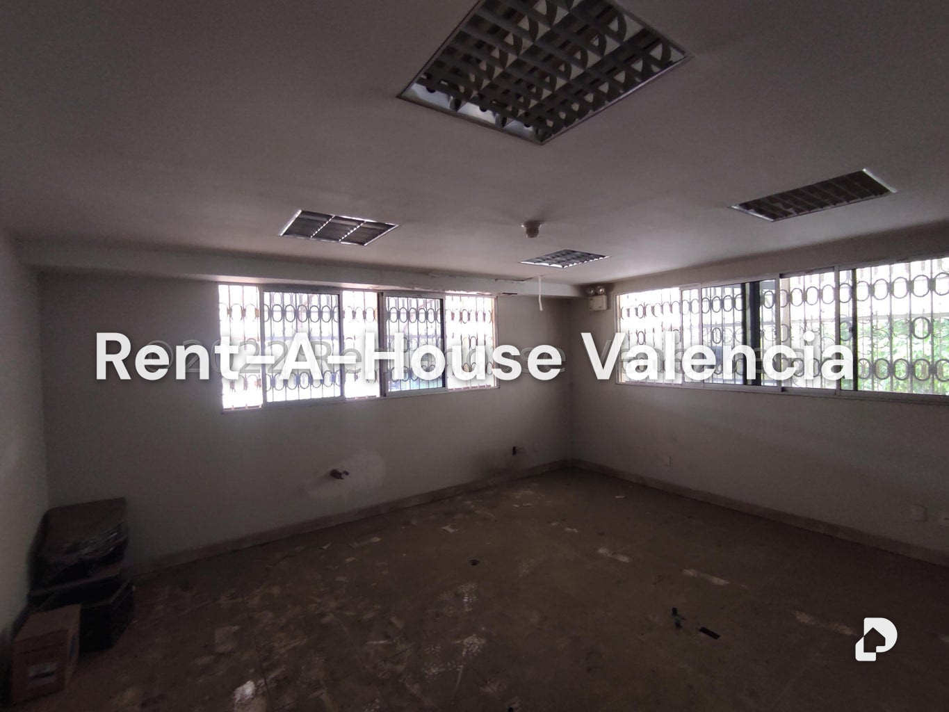 Commercial space in Parque Valencia, Valencia – 127