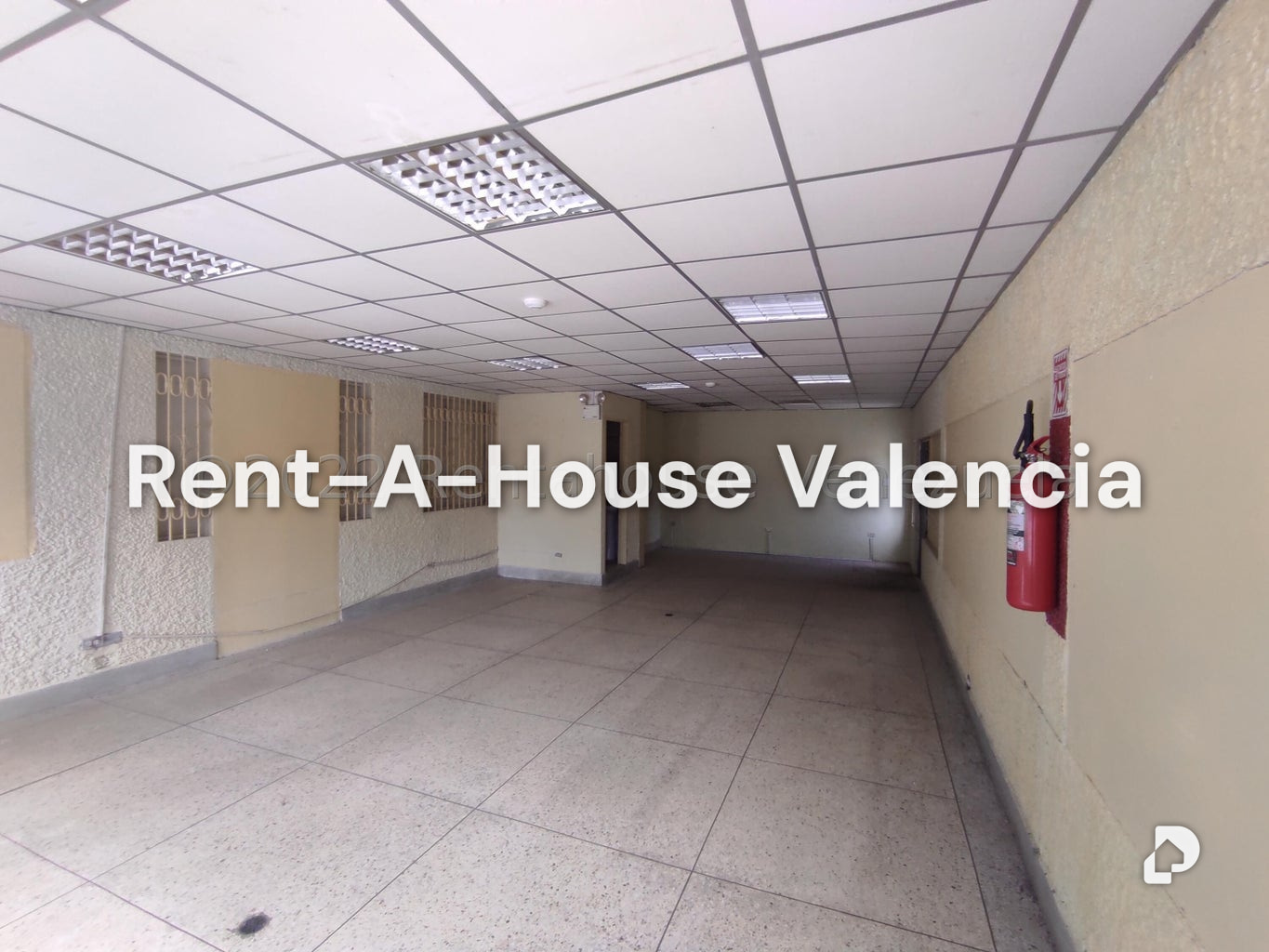 Commercial space in Parque Valencia, Valencia – 190