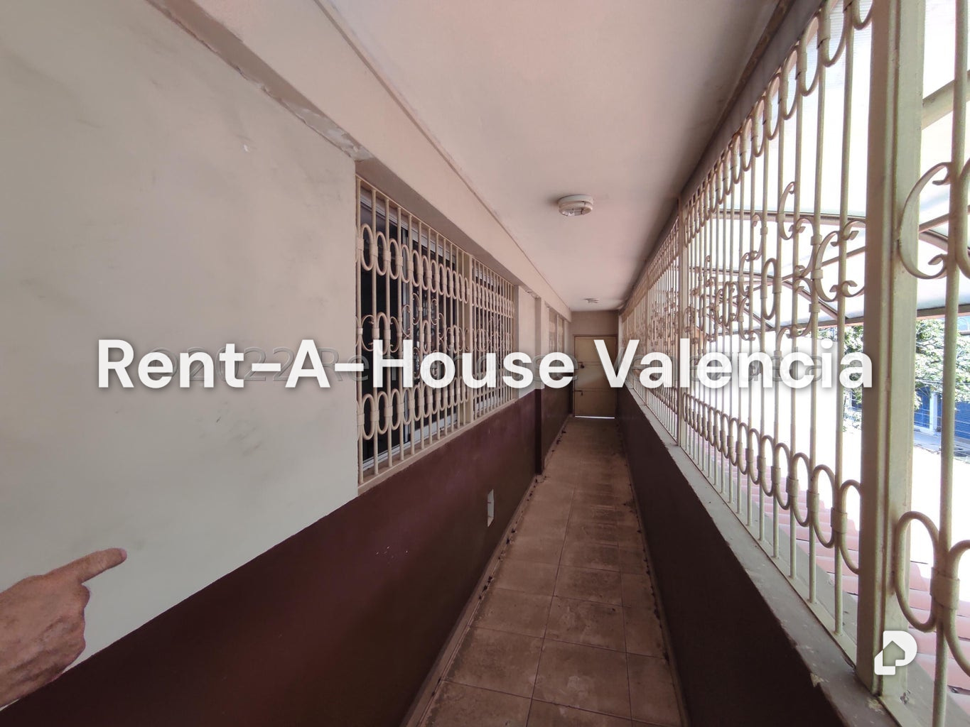 Commercial space in Parque Valencia, Valencia – 136