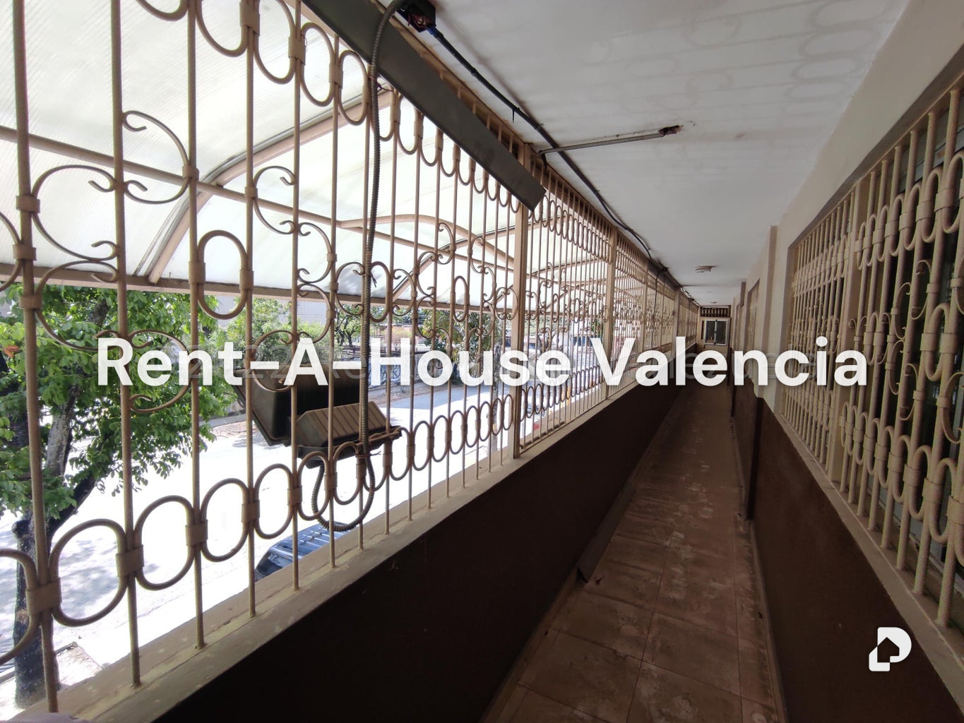 Commercial space in Parque Valencia, Valencia – 139