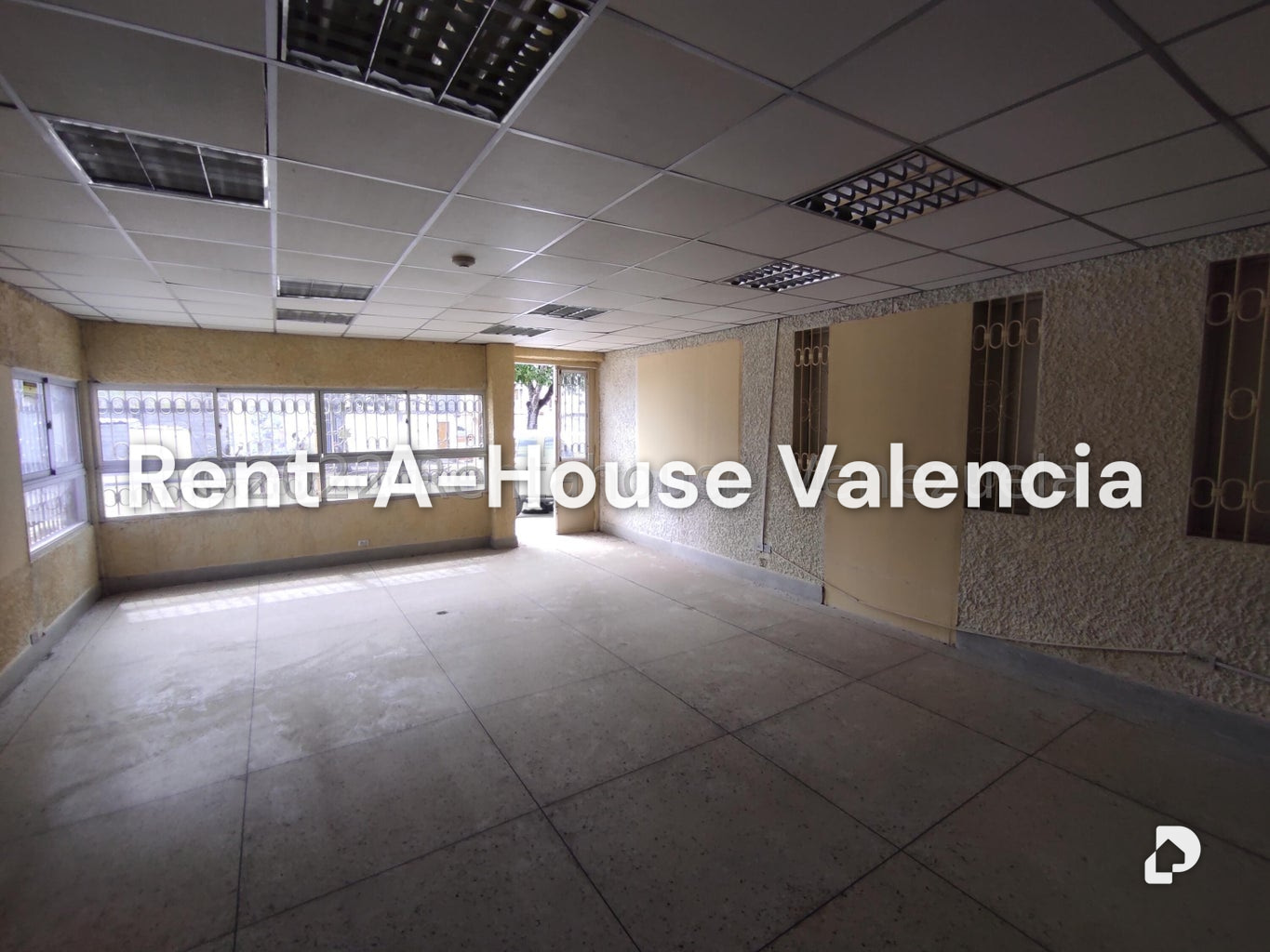 Commercial space in Parque Valencia, Valencia – 196
