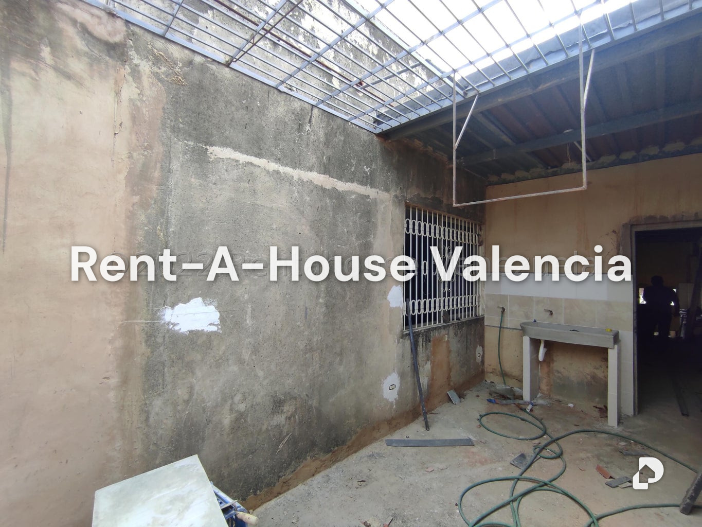 Commercial space in Parque Valencia, Valencia – 103