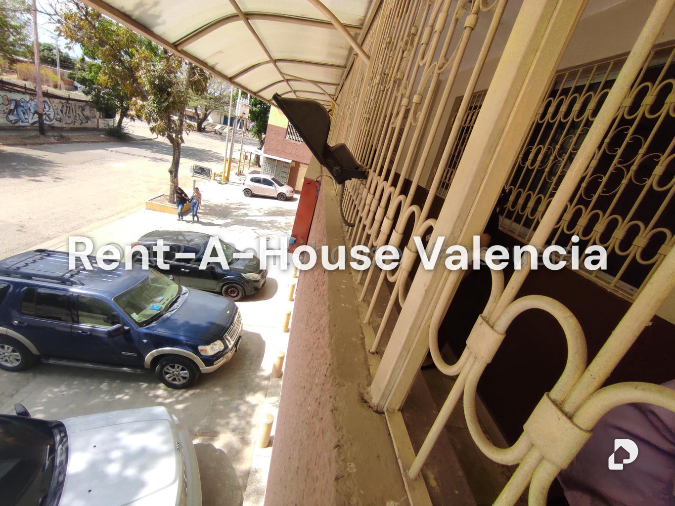 Commercial space in Parque Valencia, Valencia – 155