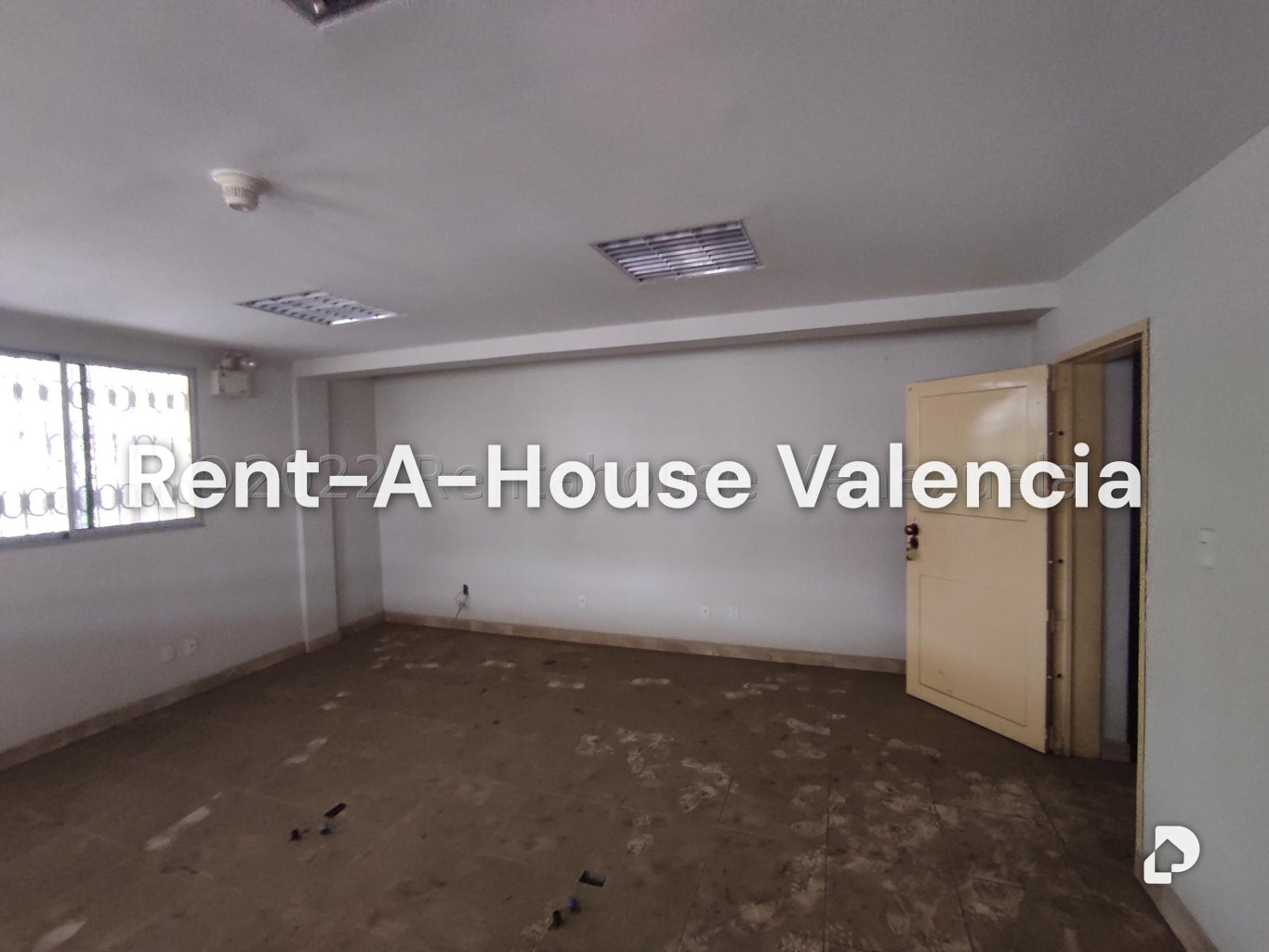 Commercial space in Parque Valencia, Valencia – 126