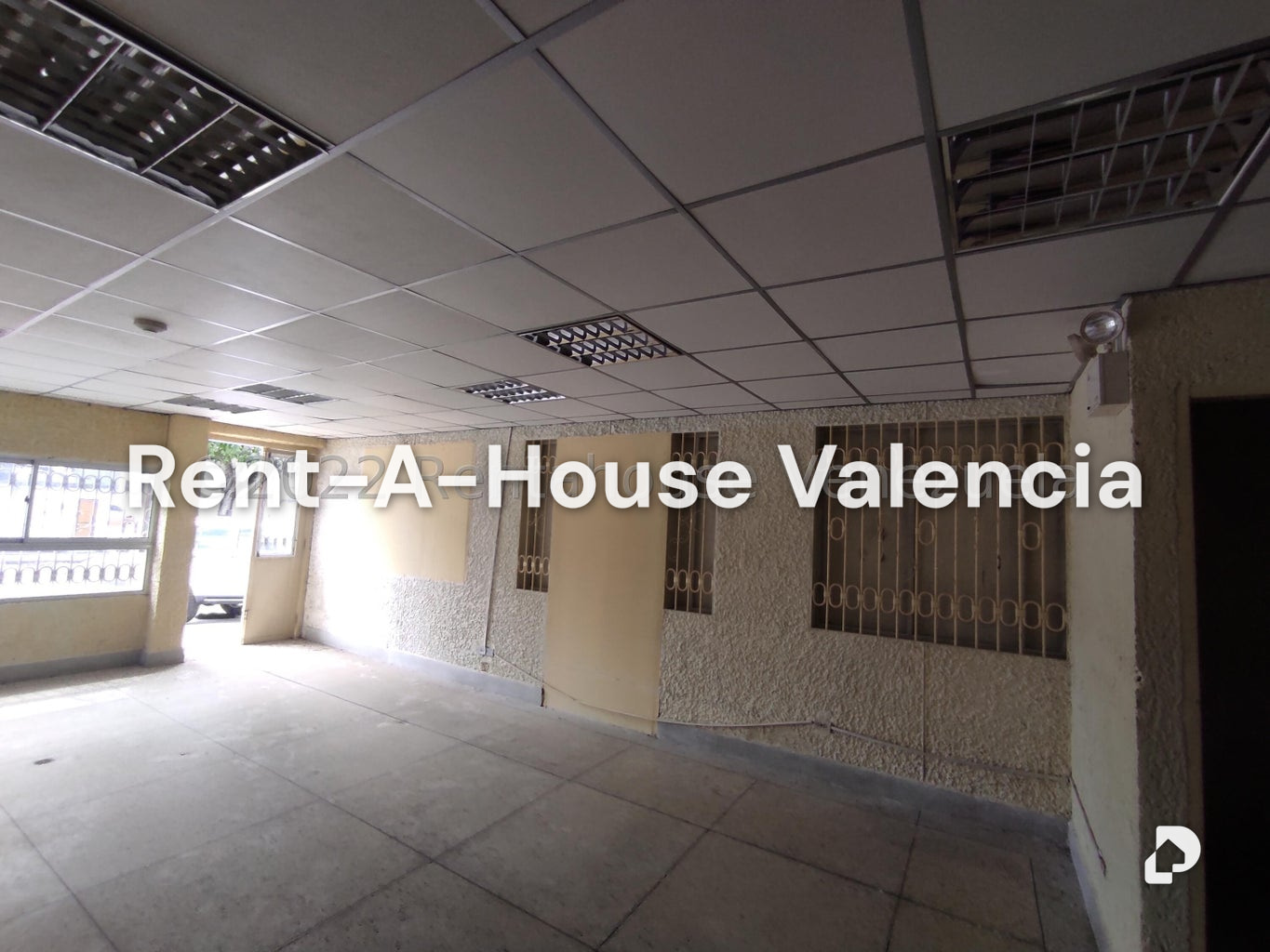 Commercial space in Parque Valencia, Valencia – 198