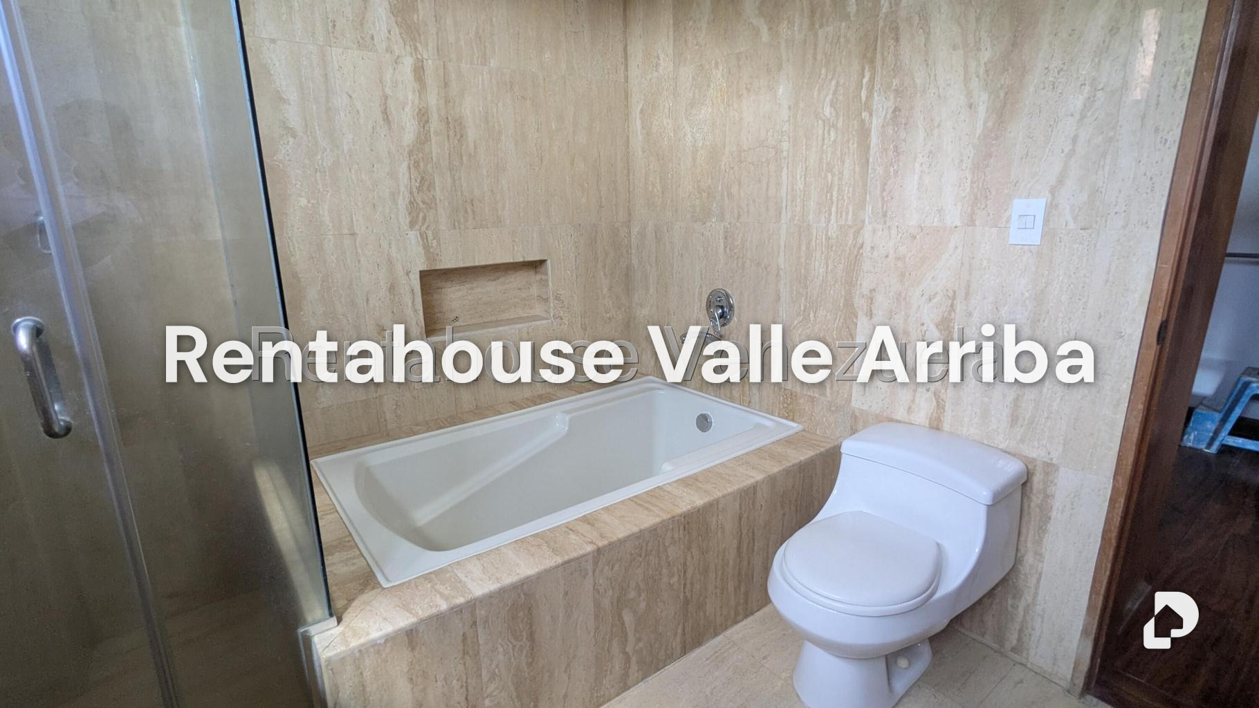 Apartment in La Lagunita Country Club, Caracas – 21