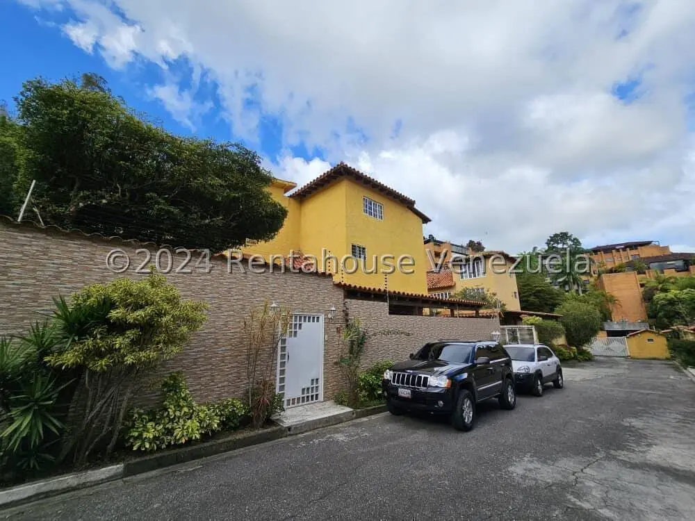 House in La Lagunita Country Club, Caracas - 1