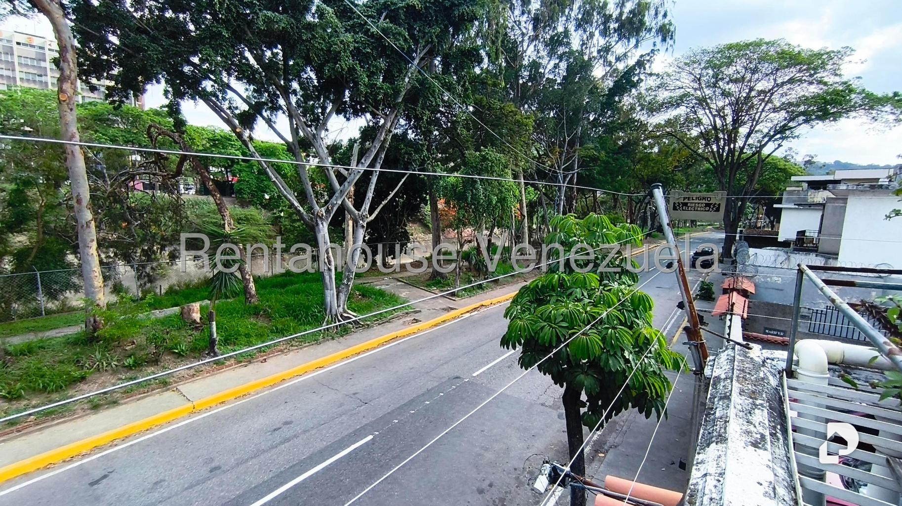 Casa en La California Sur, Caracas – 26