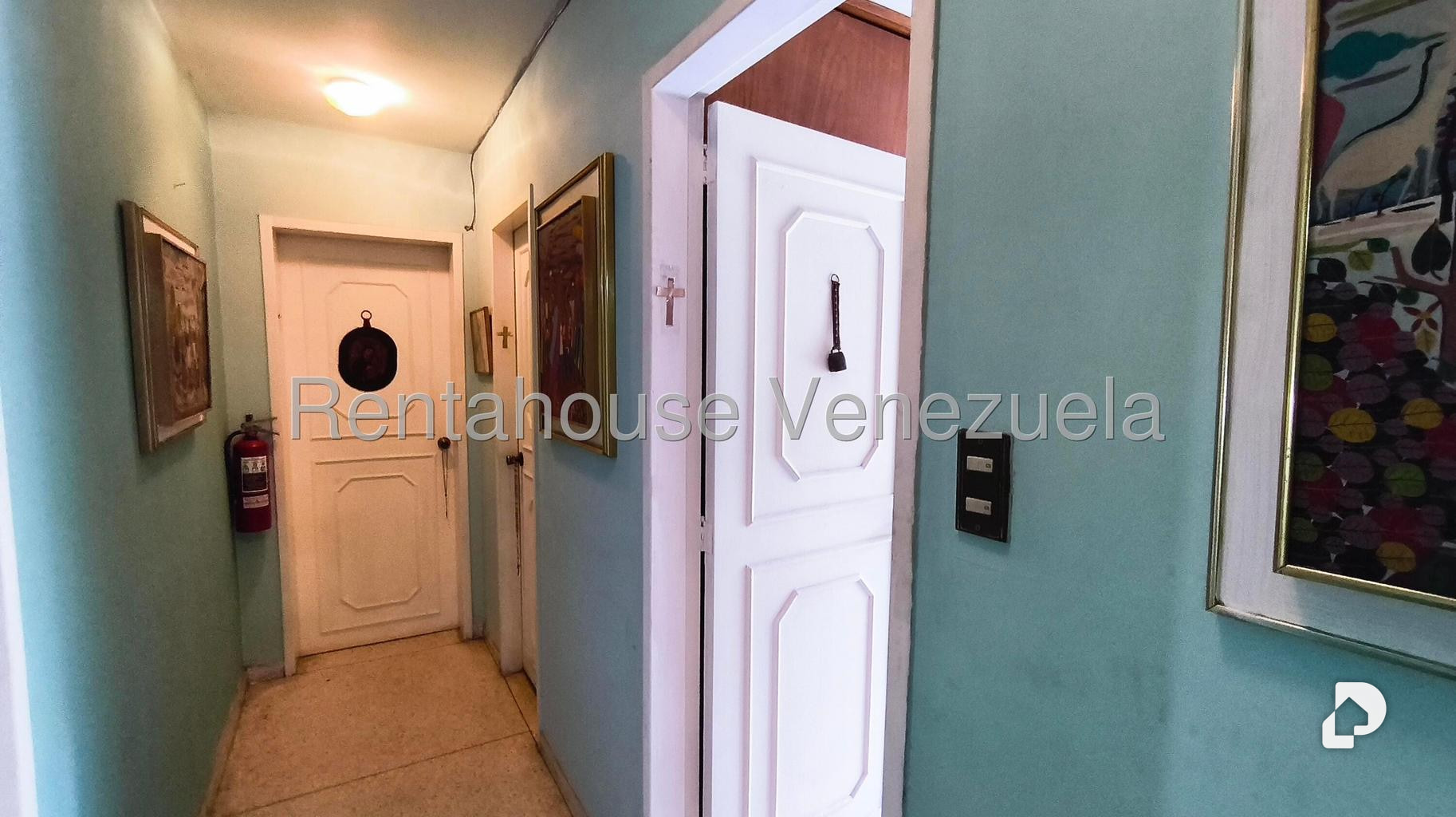 Casa en La California Sur, Caracas – 13