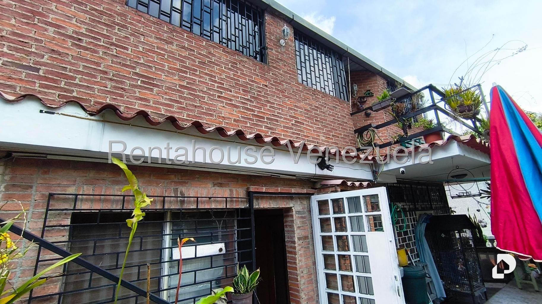 Casa en La California Sur, Caracas – 24