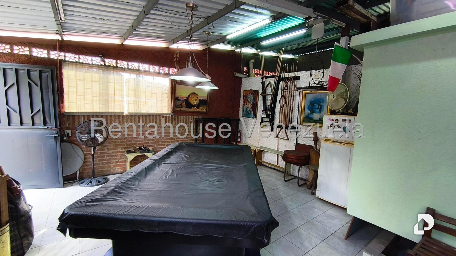 Casa en La California Sur, Caracas – 28