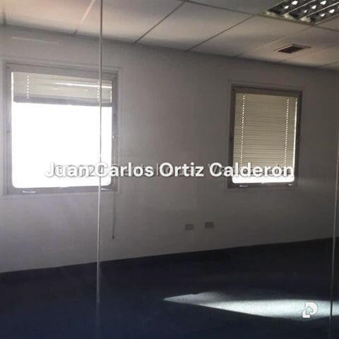 Oficina en El Rosal, Caracas – 5