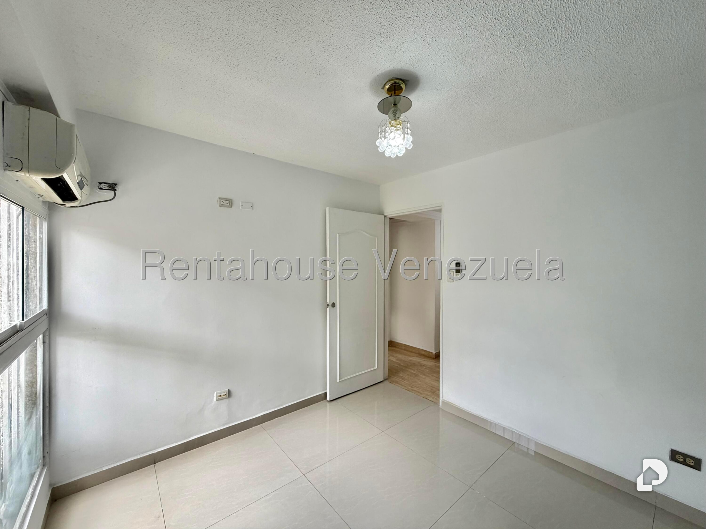 Apartamento en La Urbina, Caracas – 14