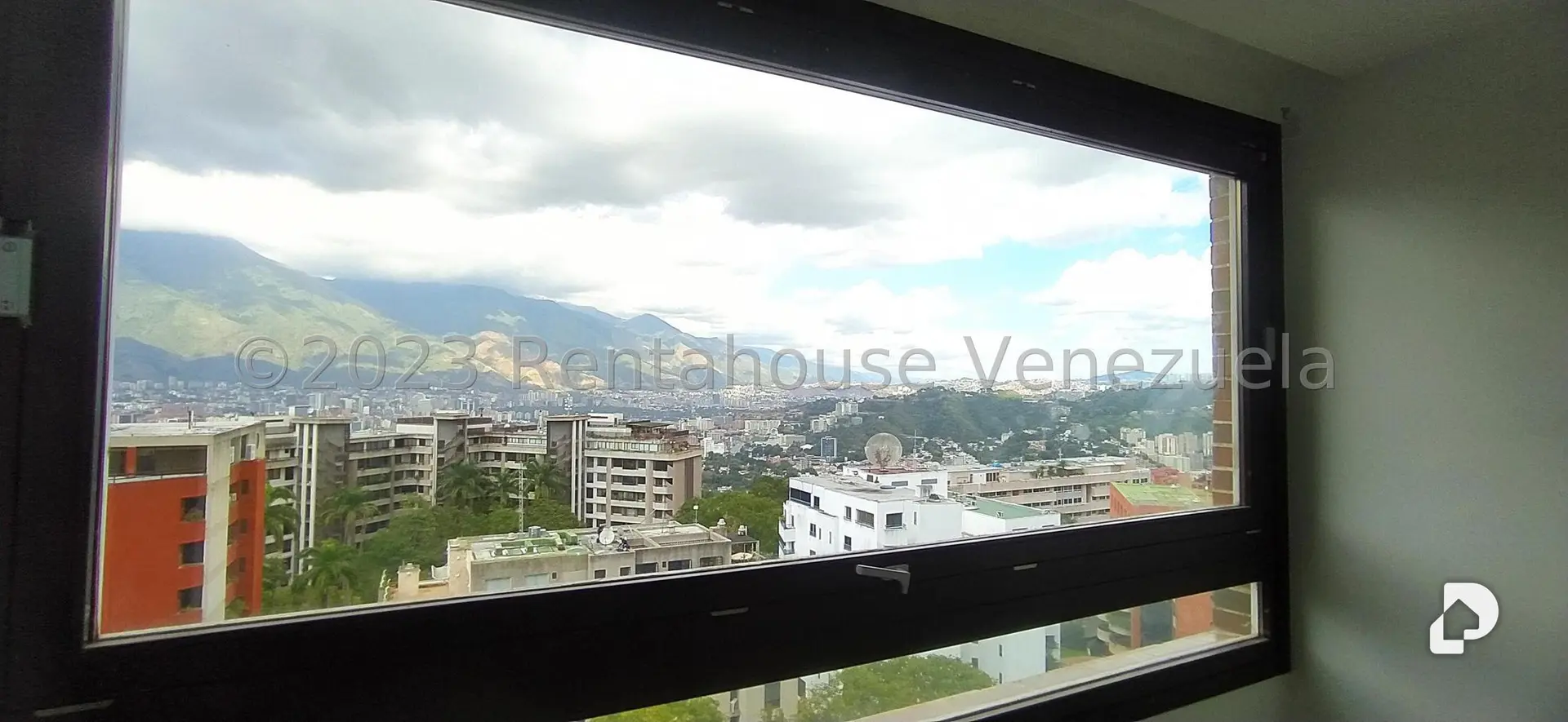 Apartamento en Colinas de Valle Arriba, Caracas – 24