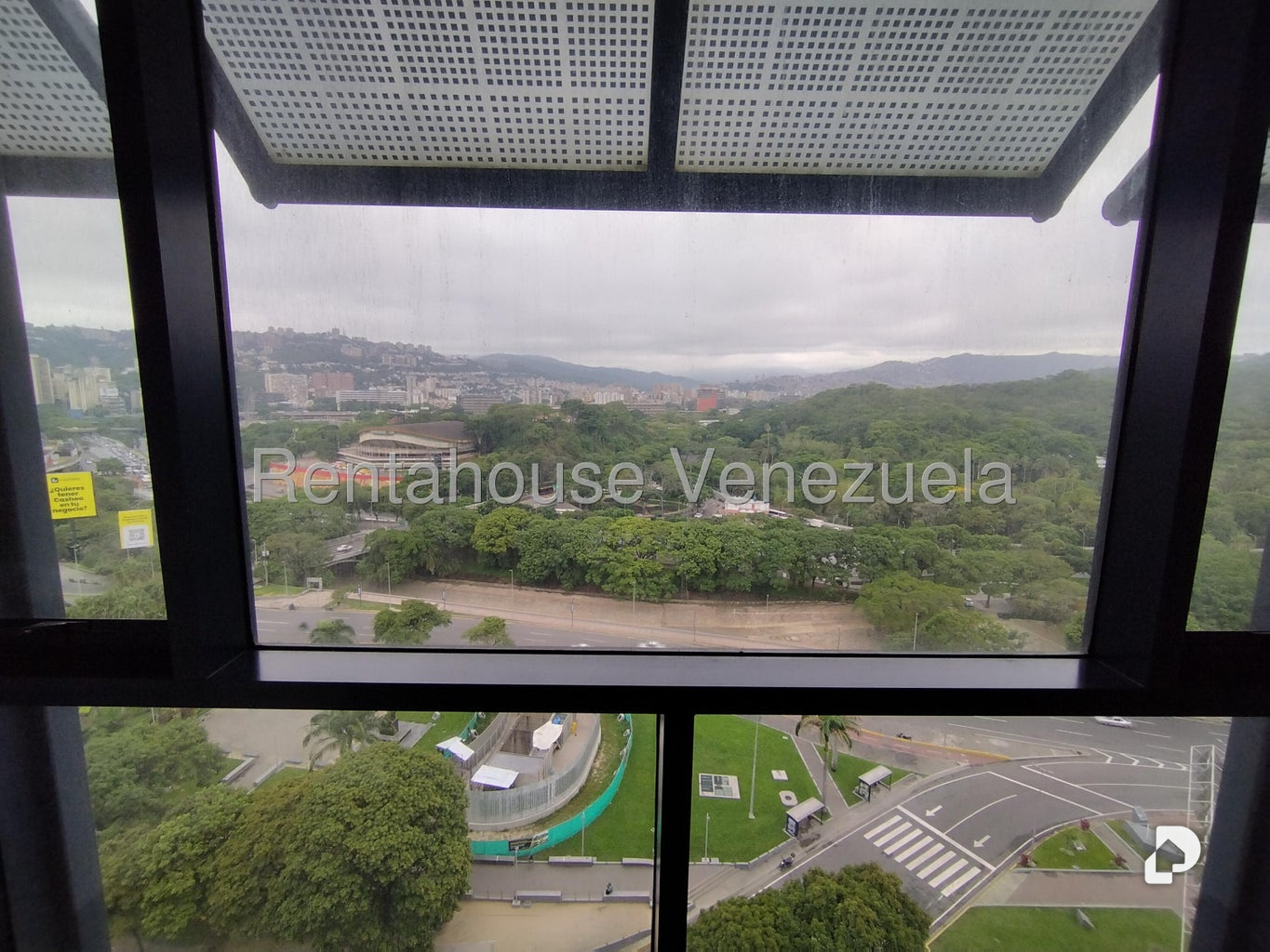 Oficina en Plaza Venezuela, Caracas – 8