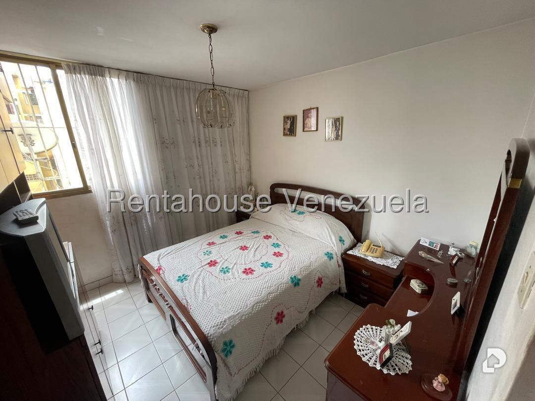 Apartamento en Parroquia Santa Rosalía, Caracas – 7