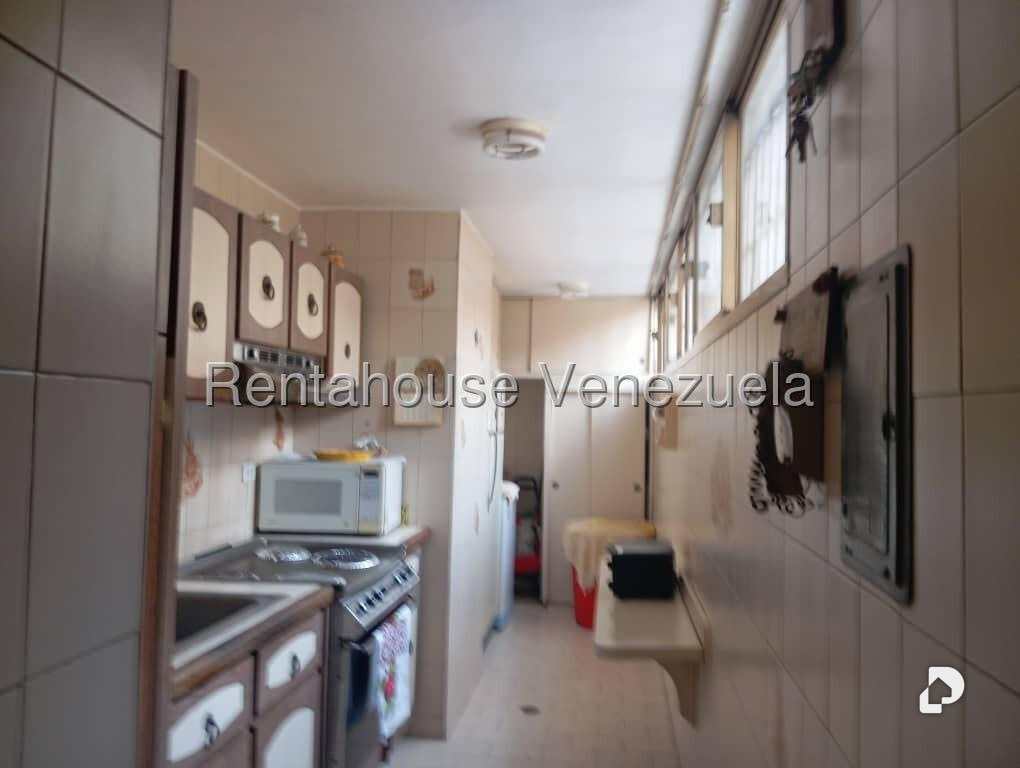 Apartamento en Parroquia Santa Rosalía, Caracas – 18
