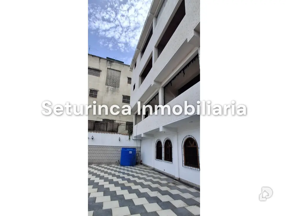 House in Alta Florida, Caracas – 75