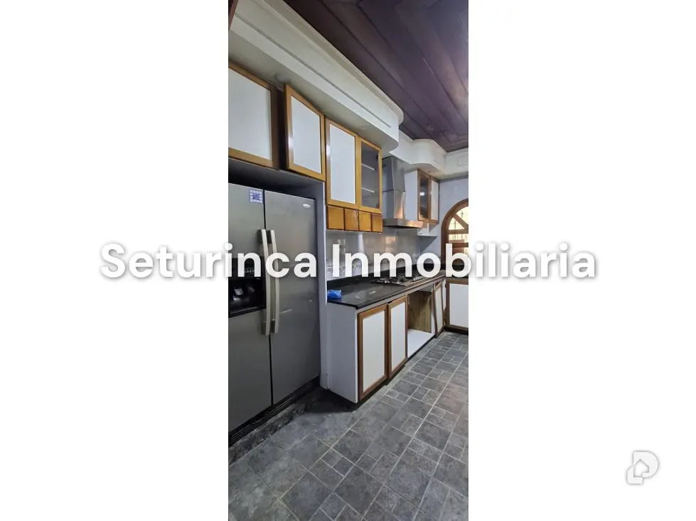 House in Alta Florida, Caracas – 35